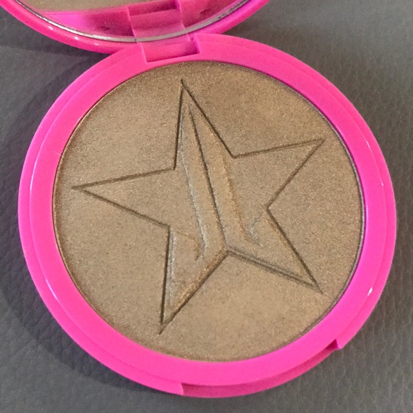 Jeffree Star Other - Jeffree Star Skin Frost Great Condition